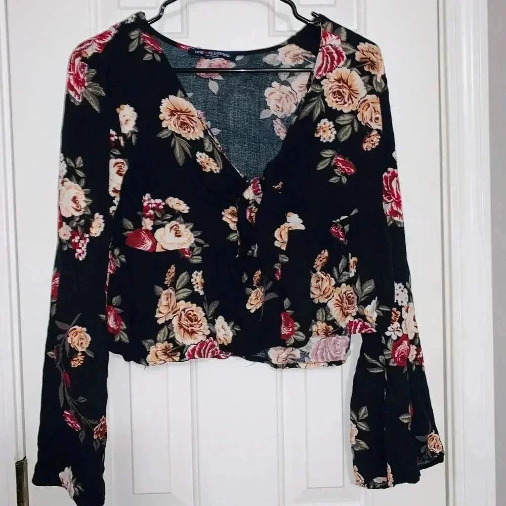 🧽Floral Blouse
